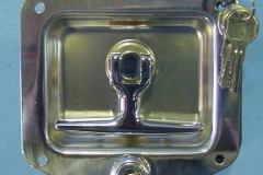 STAINLESS T HANDLE LATCH WITH LOCK